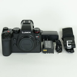 Panasonic LUMIX G9 PRO II