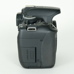 Canon EOS Kiss X6i　ボディ
