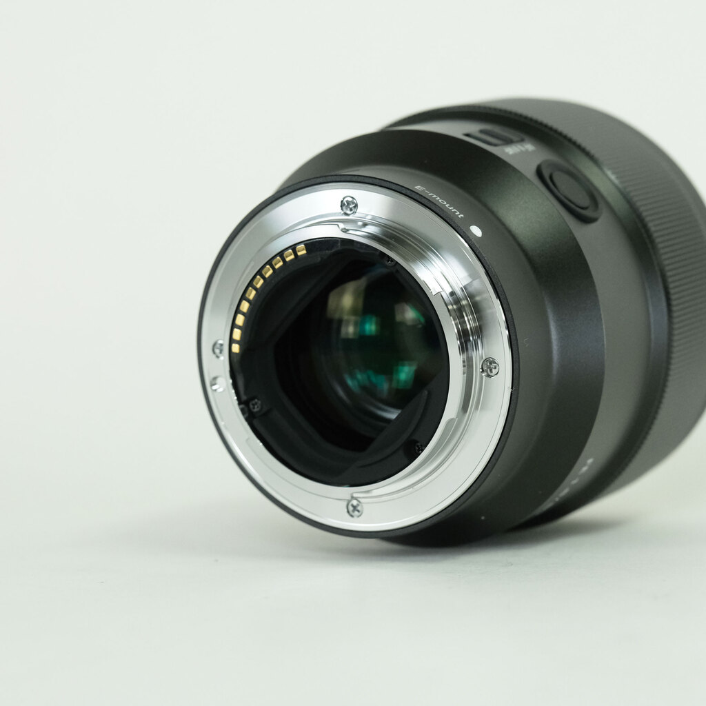 SONY FE 85mm F1.8 SEL85F18