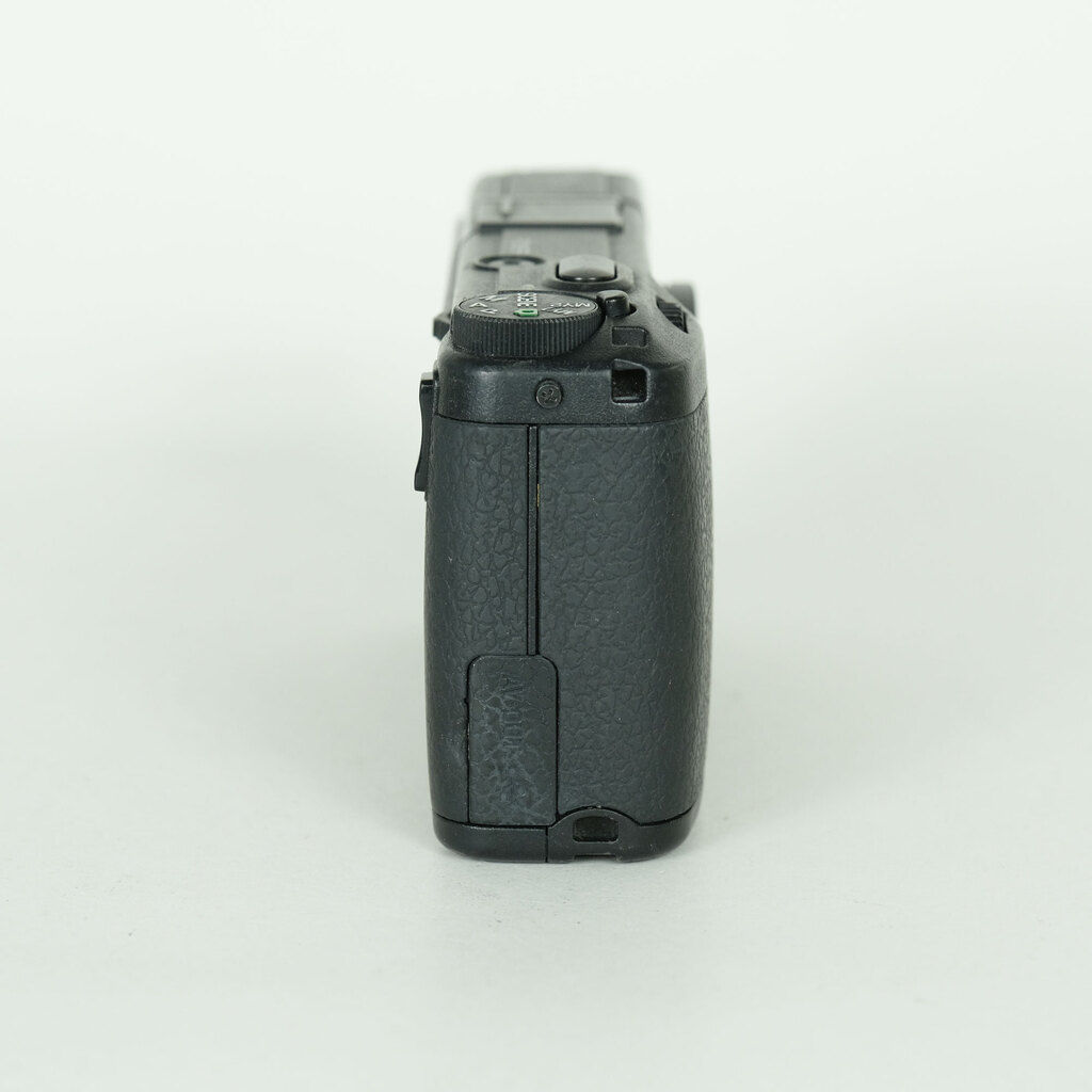 RICOH GR DIGITAL II
