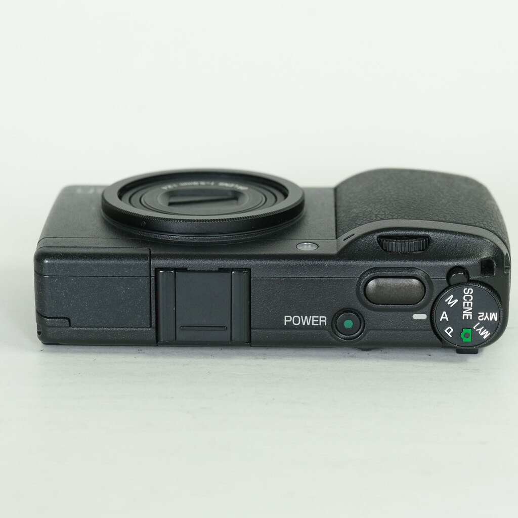 RICOH GR DIGITAL II