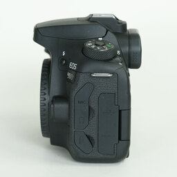 Canon EOS 90D