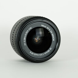 Nikon AF-S DX NIKKOR 18-55mm f3.5-5.6G VR II