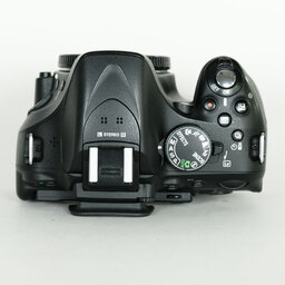 Nikon D5200 ボディ ブラック