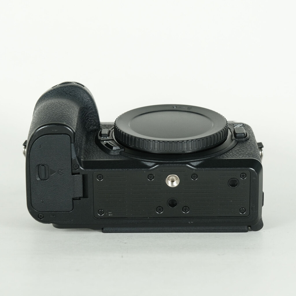 Nikon Z6IIIの出品 | ONE SCENE（ワンシーン）