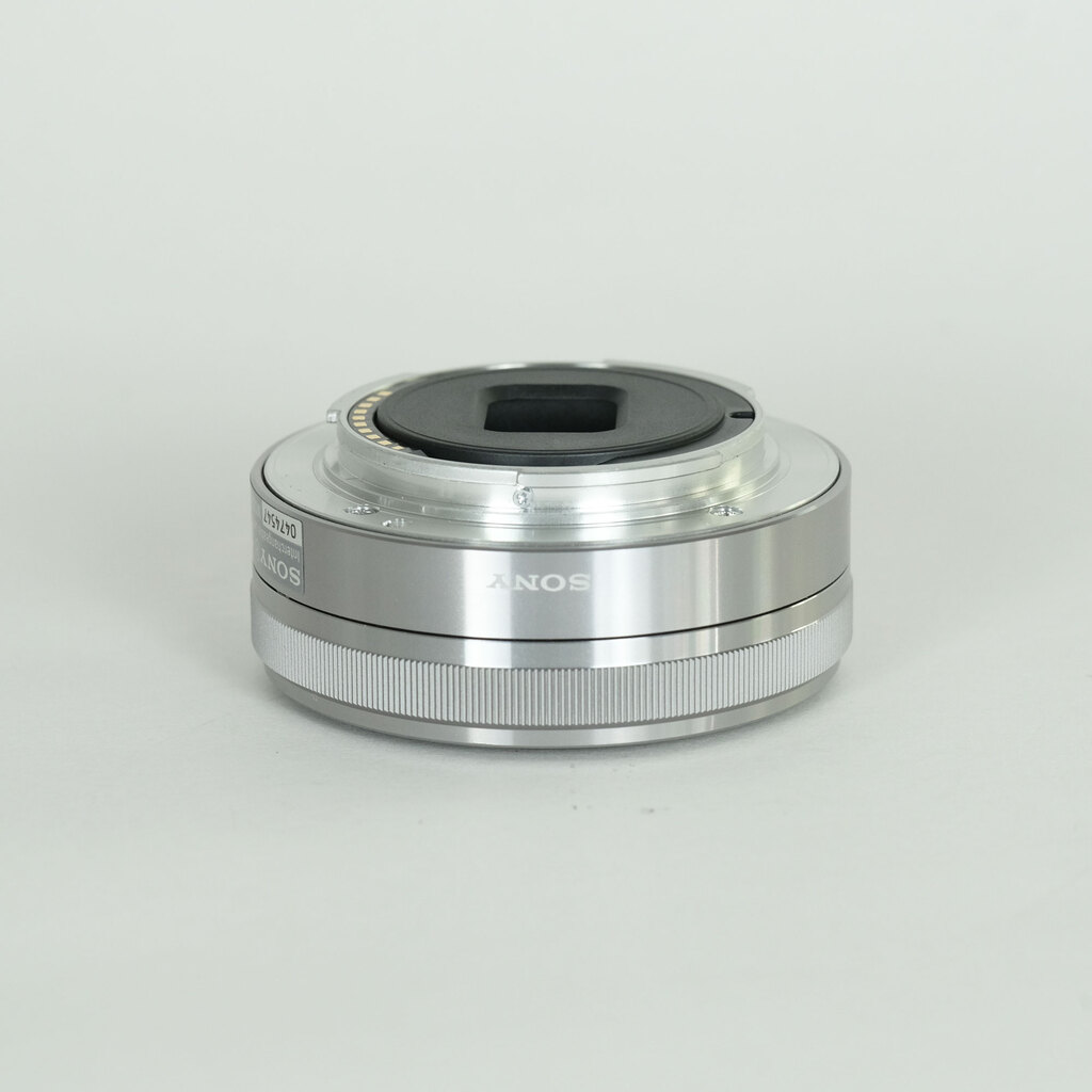 SONY E 16mm F2.8 SEL16F28