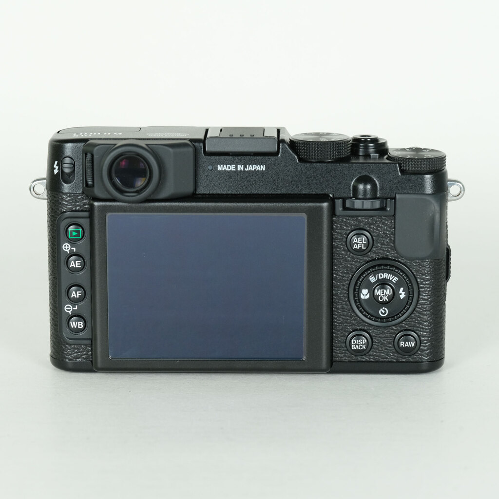 FUJIFILM X10 ブラック