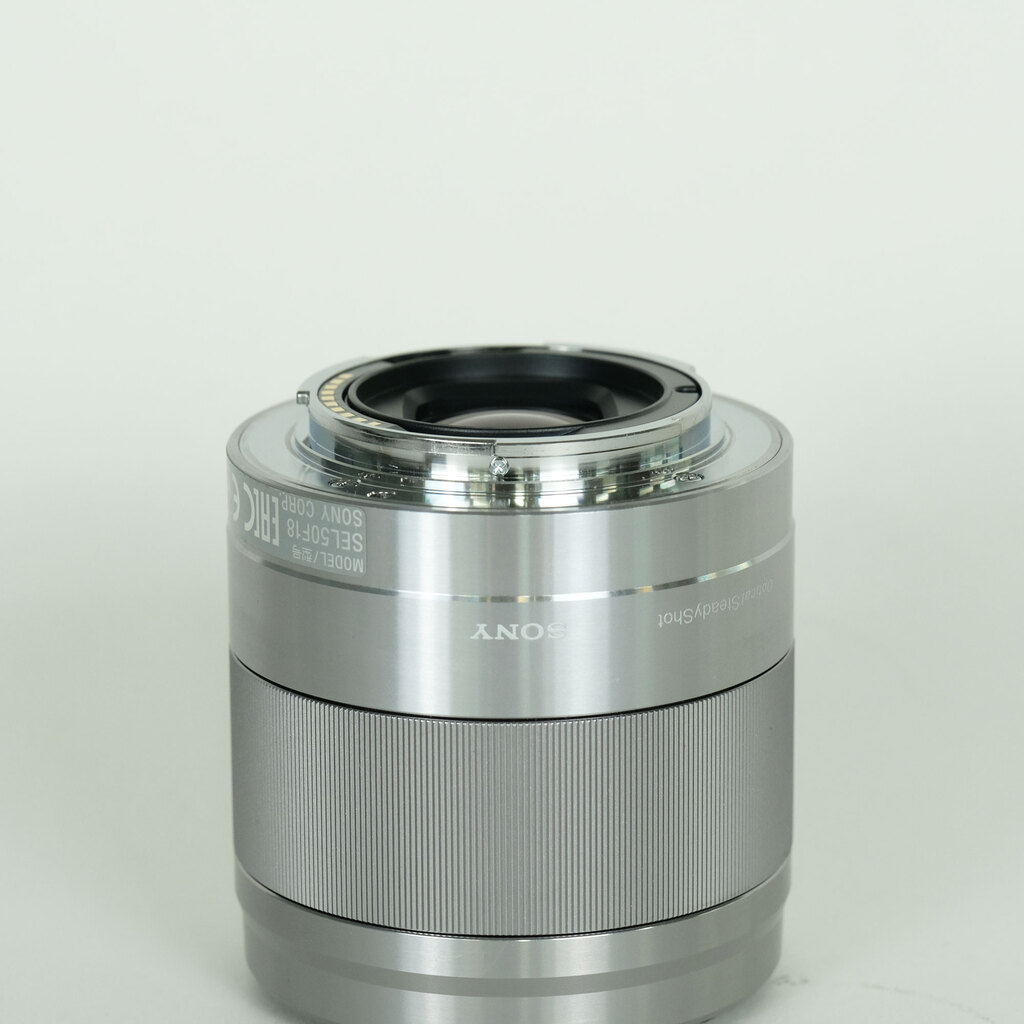 SONY E 50mm F1.8 OSS SEL50F18 SONY E 50mm F1.8 OSS SEL50F18