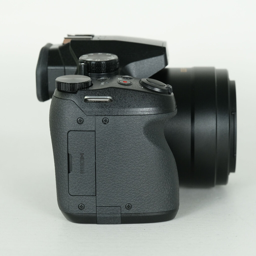 Panasonic LUMIX DMC-FZ300