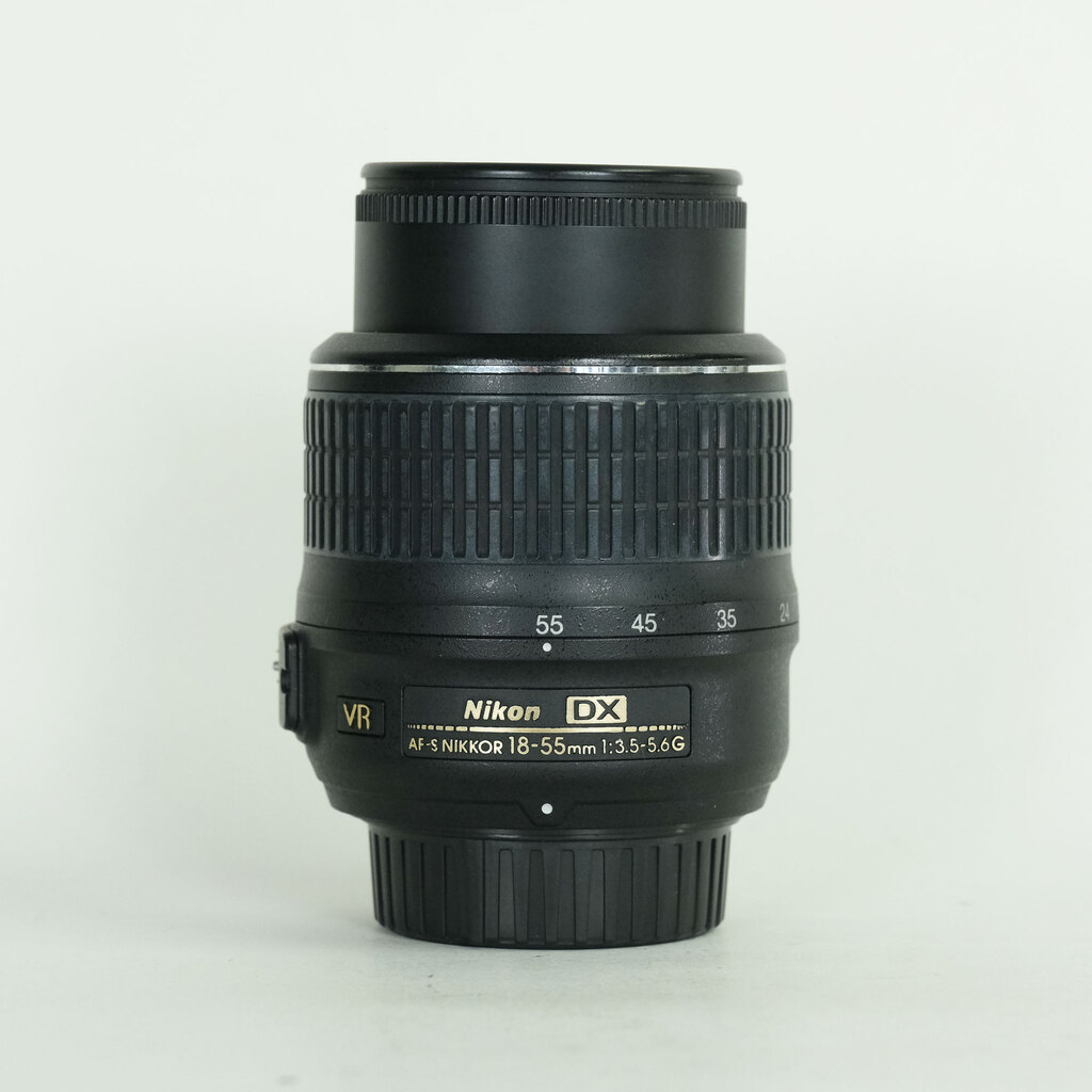 Nikon AF-S DX NIKKOR 18-55mm F3.5-5.6 G VR