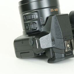 Panasonic LUMIX DMC-FZ300