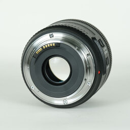 Canon EF35mm F2 IS USM Canon EF35mm F2 IS USM