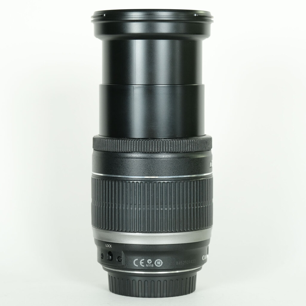 Canon EF-S18-200mm F3.5-5.6 IS