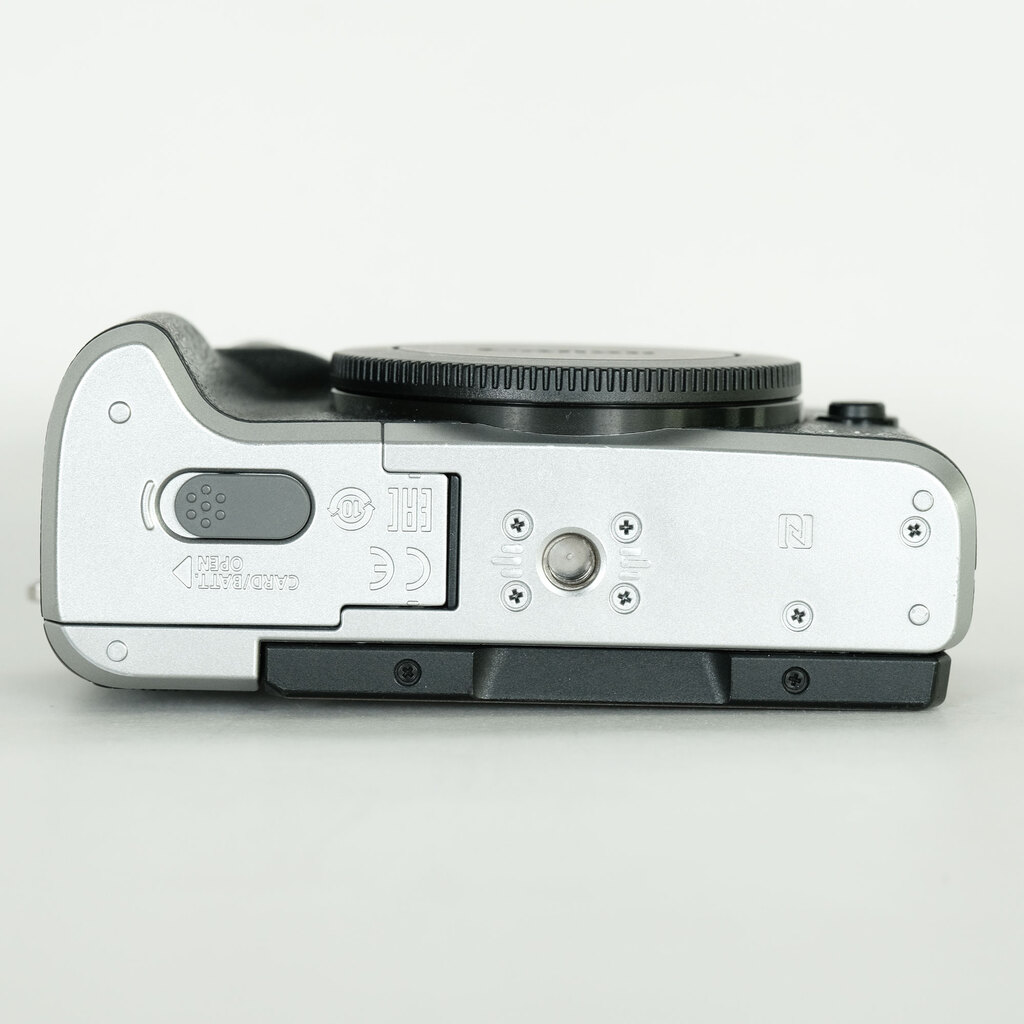 Canon EOS M6 Canon EOS M6