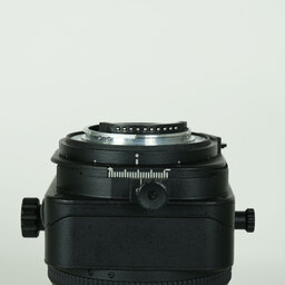 Nikon PC-E NIKKOR 24mm f/3.5D ED Nikon PC-E NIKKOR 24mm f/3.5D ED