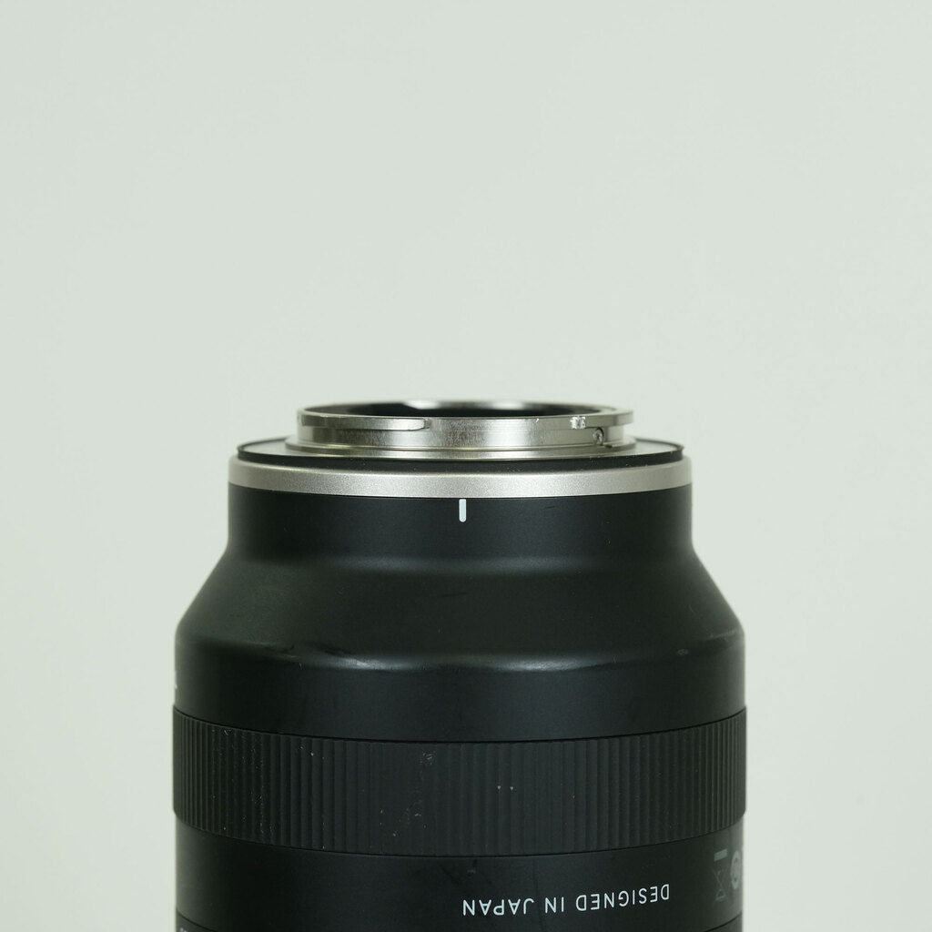 TAMRON 70-300mm F/4.5-6.3 Di III RXD (Model A047) [ソニーE用]
