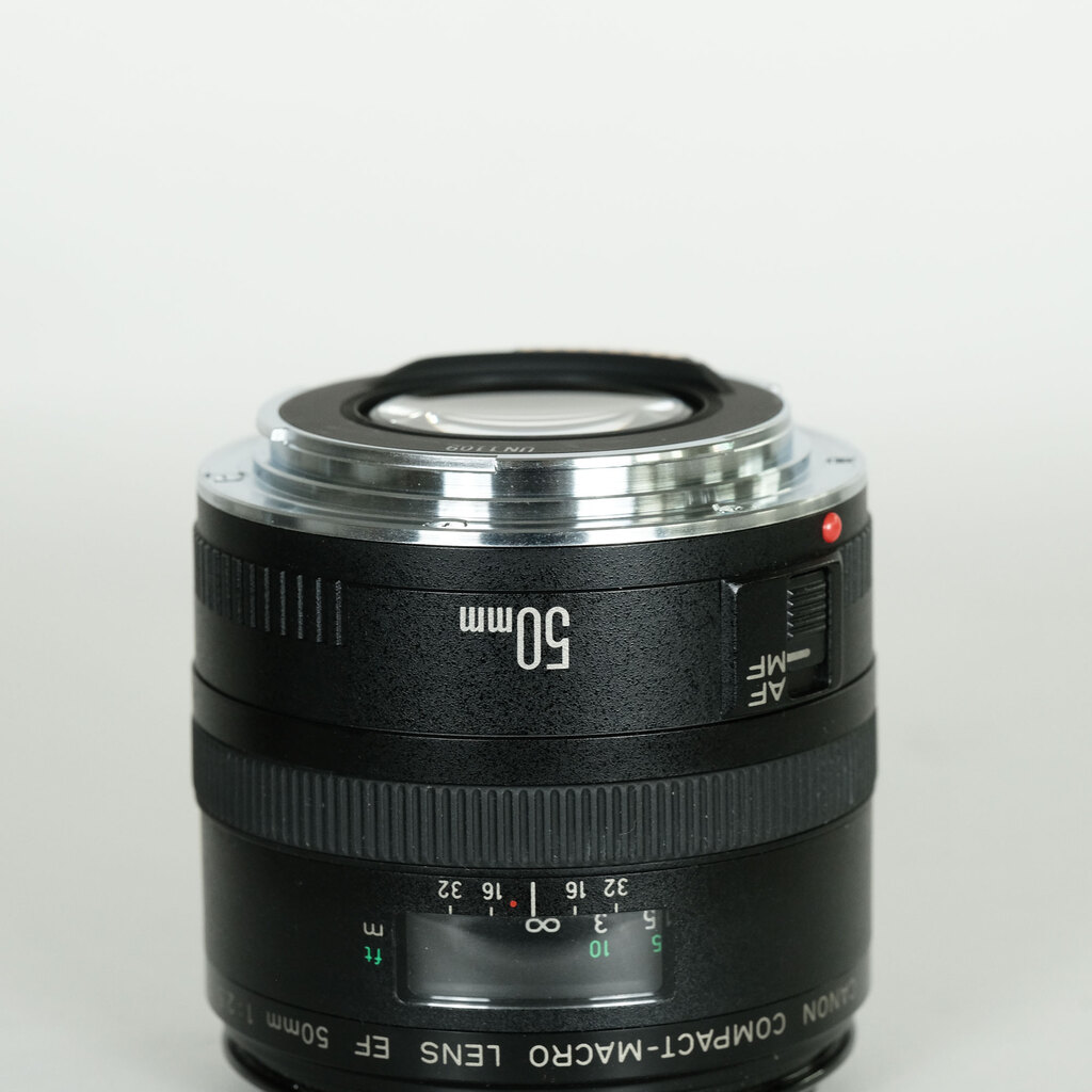 Canon EF50mm F2.5 コンパクトマクロ