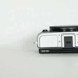 Canon EOS M6 Canon EOS M6