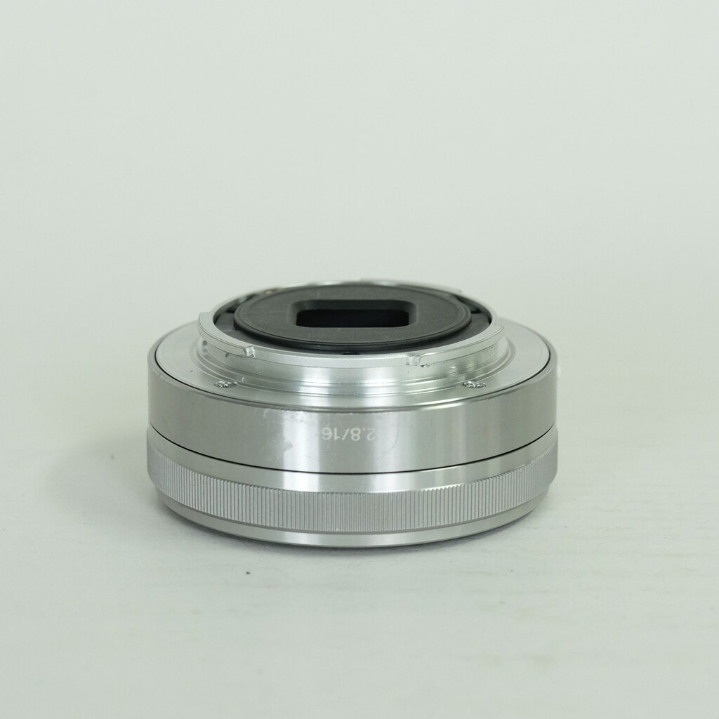 SONY E 16mm F2.8 SEL16F28