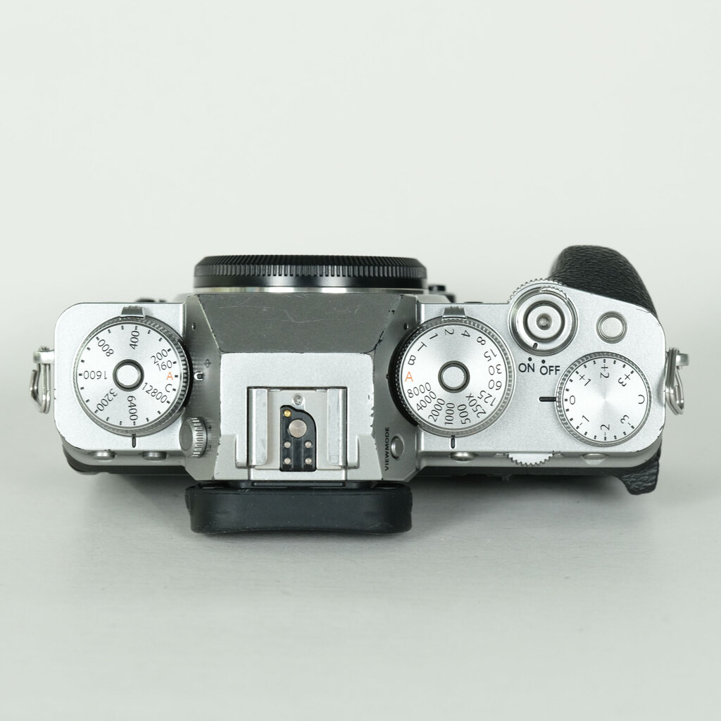 FUJIFILM X-T4