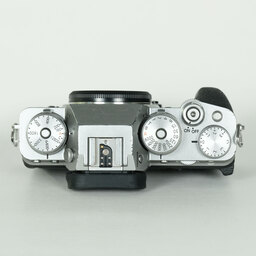 FUJIFILM X-T4