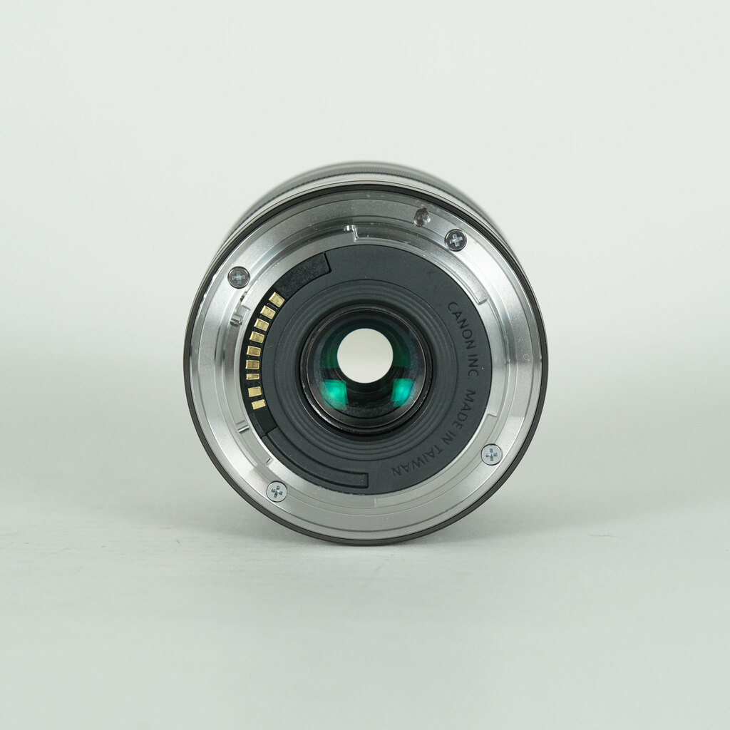 Canon EF-M18-55mm F3.5-5.6 IS STMの出品 | ONE SCENE（ワンシーン）