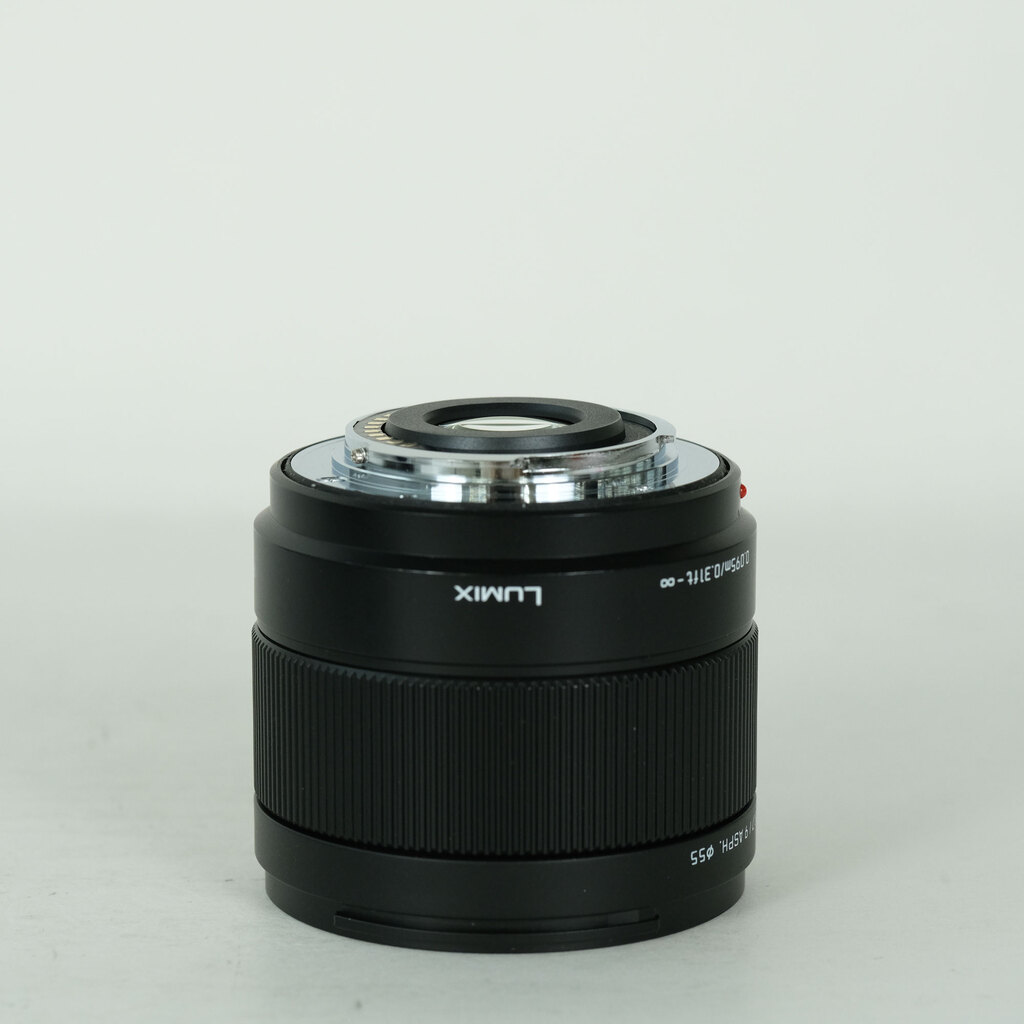 Panasonic LEICA DG SUMMILUX 9mm / F1.7 ASPH.