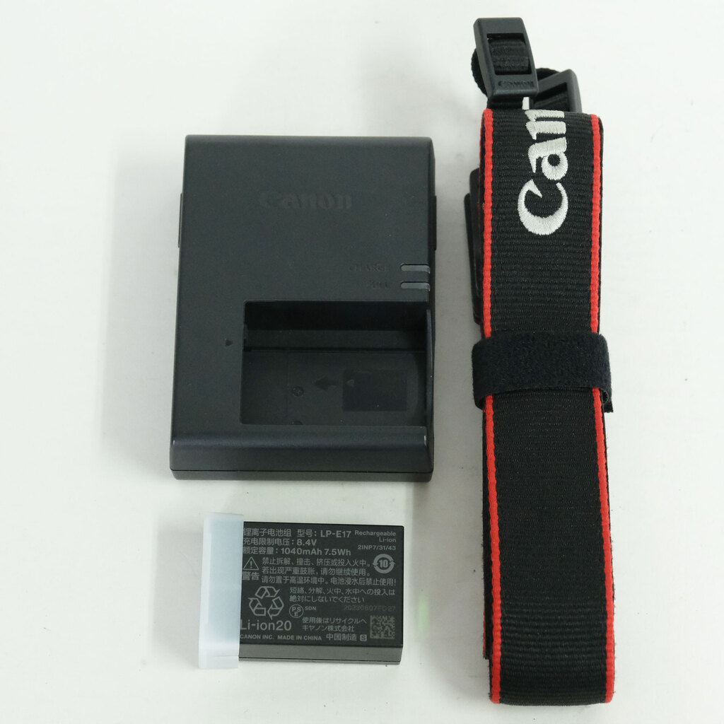 Canon EOS R10 Canon EOS R10