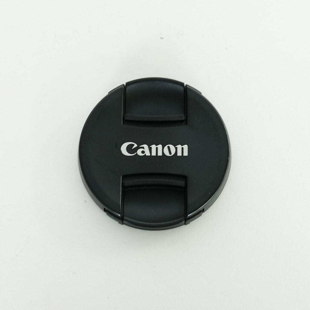 Canon EF-S18-135mm F3.5-5.6 IS USM