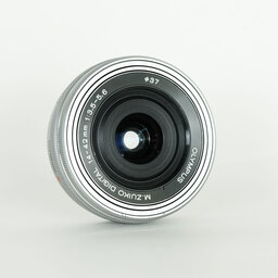 OLYMPUS M.ZUIKO DIGITAL ED 14-42mm F3.5-5.6 EZ シルバー