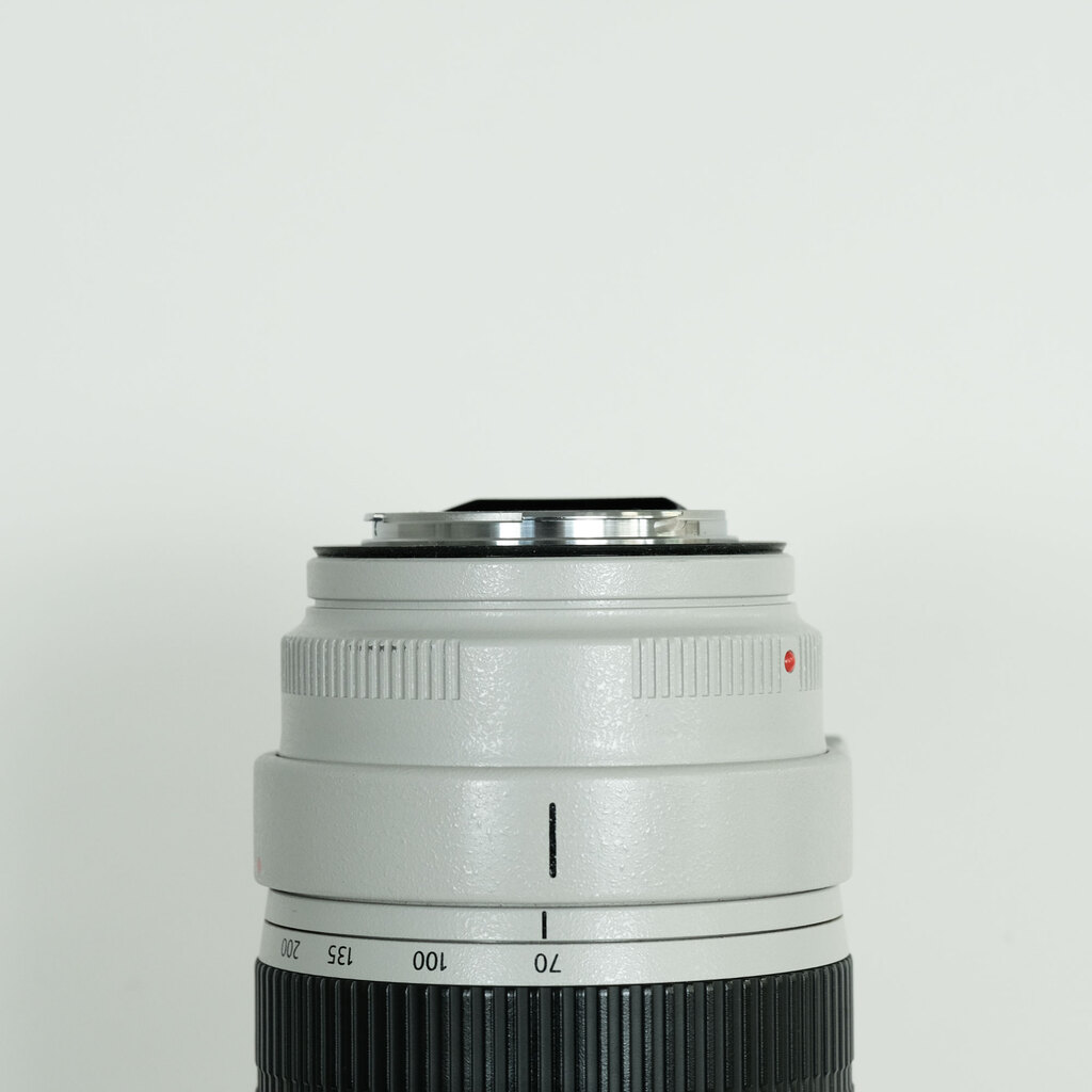 Canon EF70-200mm F2.8L IS III USM Canon EF70-200mm F2.8L IS III USM