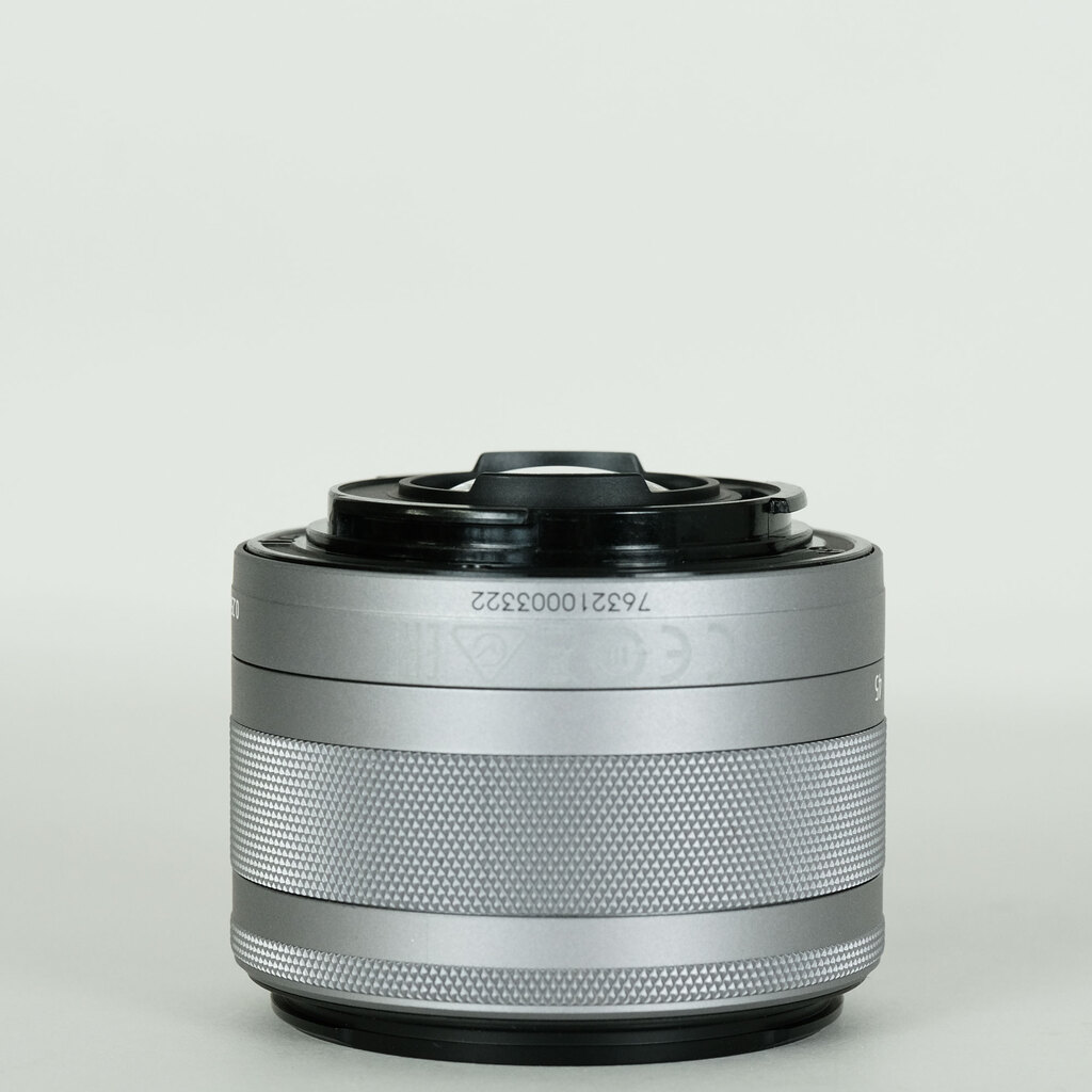 Canon EF-M15-45mm F3.5-6.3 IS STM