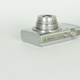 Canon IXY 200 シルバー