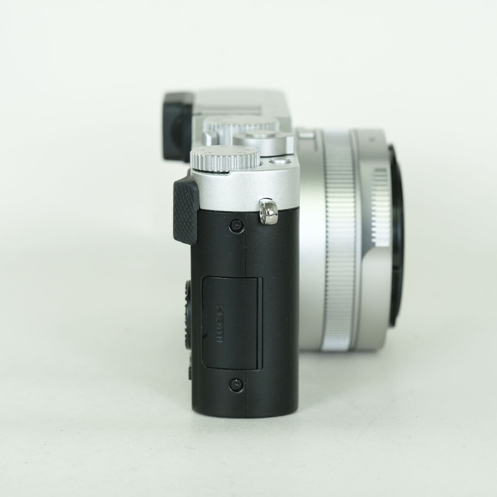 LEICA D-LUX7 シルバー