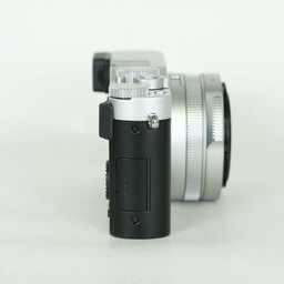 LEICA D-LUX7 シルバー