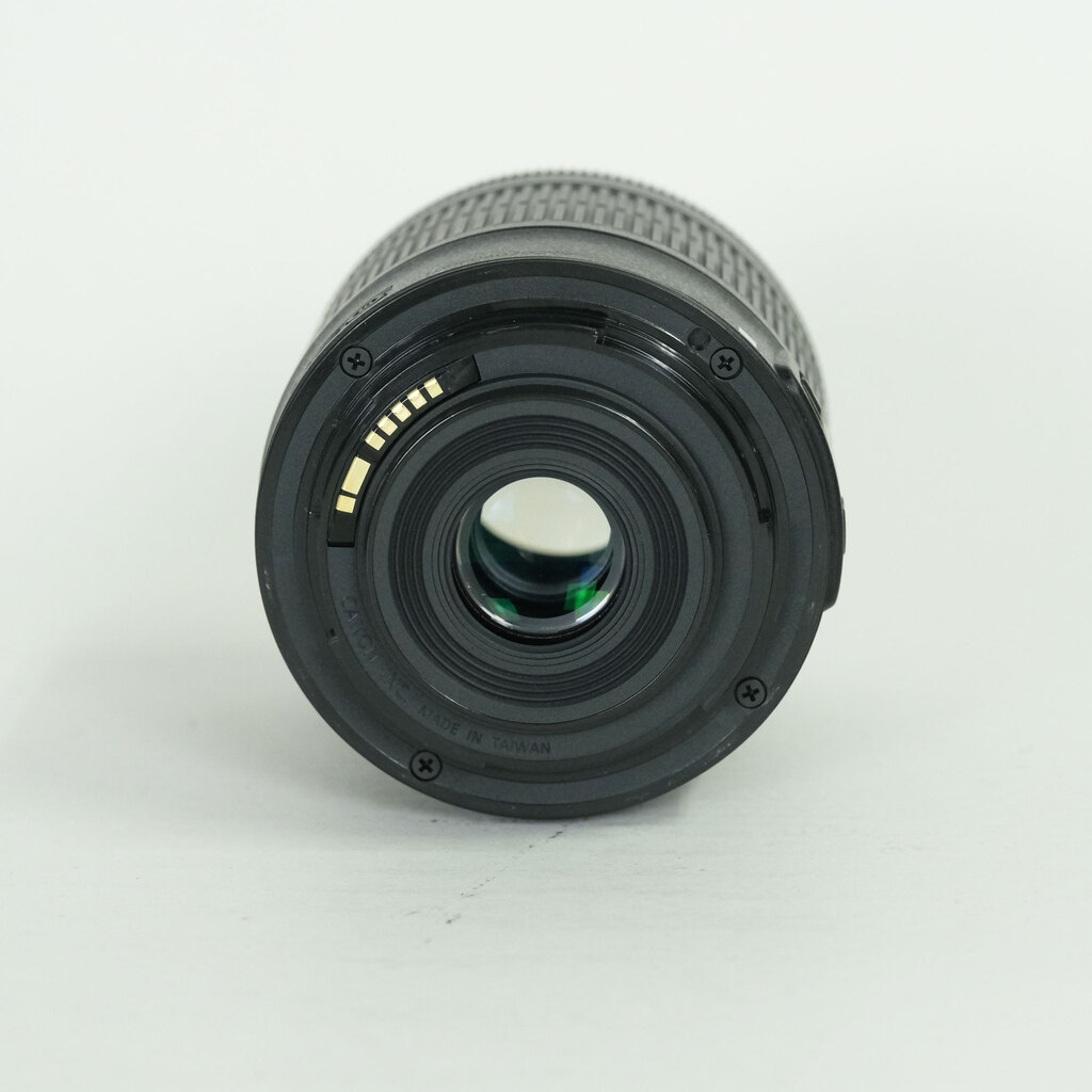 Canon EF-S18-55mm F3.5-5.6 IS STM