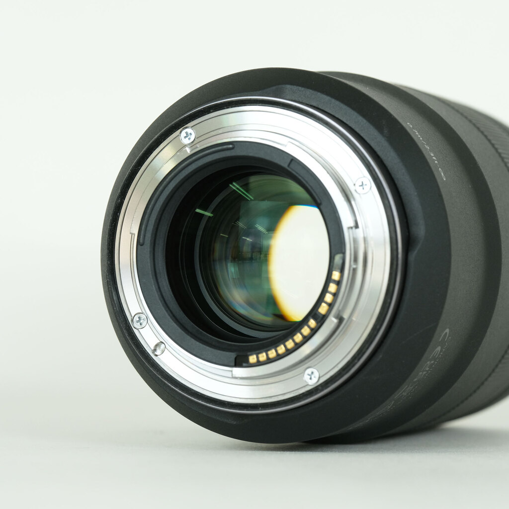 Canon RF135mm F1.8 L IS USM