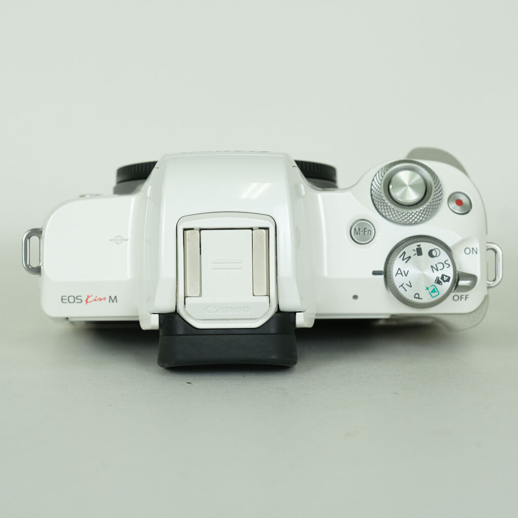 Canon EOS Kiss M