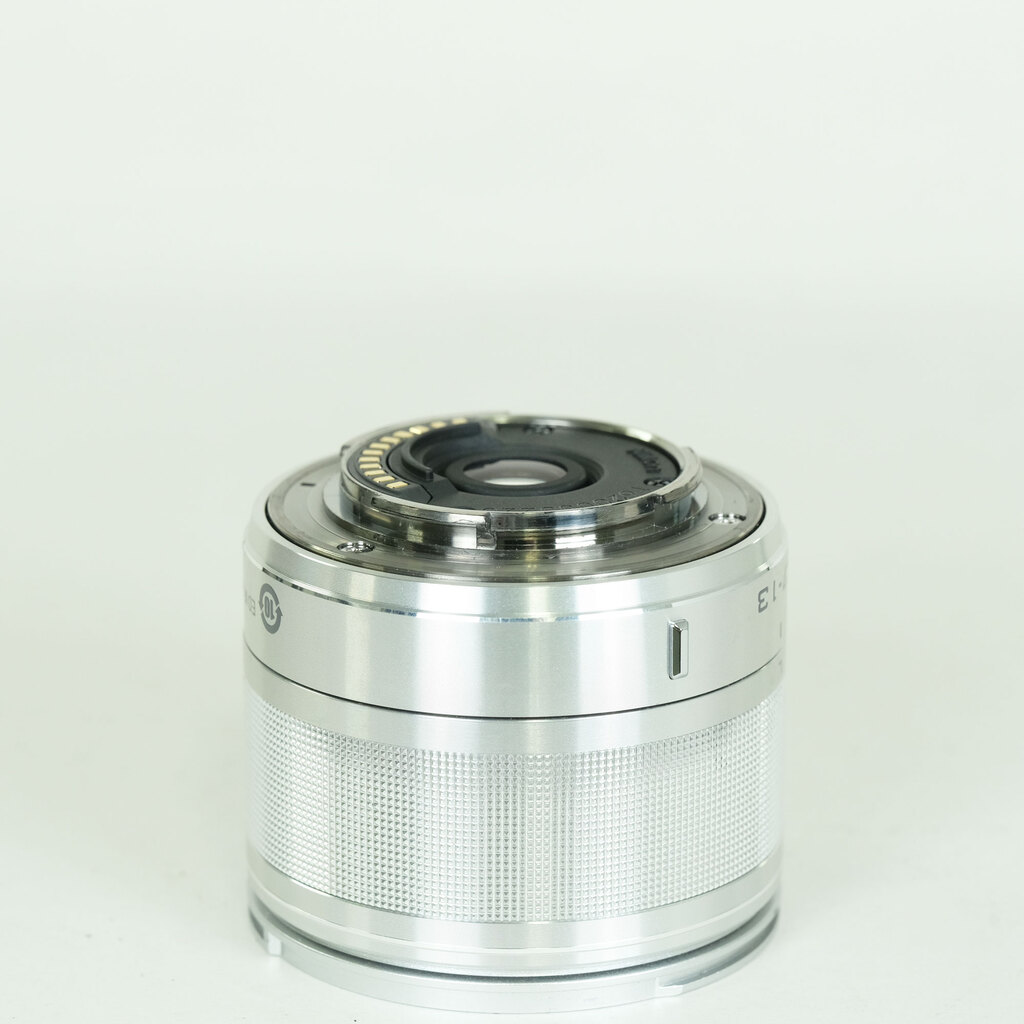 Nikon 1 NIKKOR VR 6.7-13mm f/3.5-5.6 シルバー