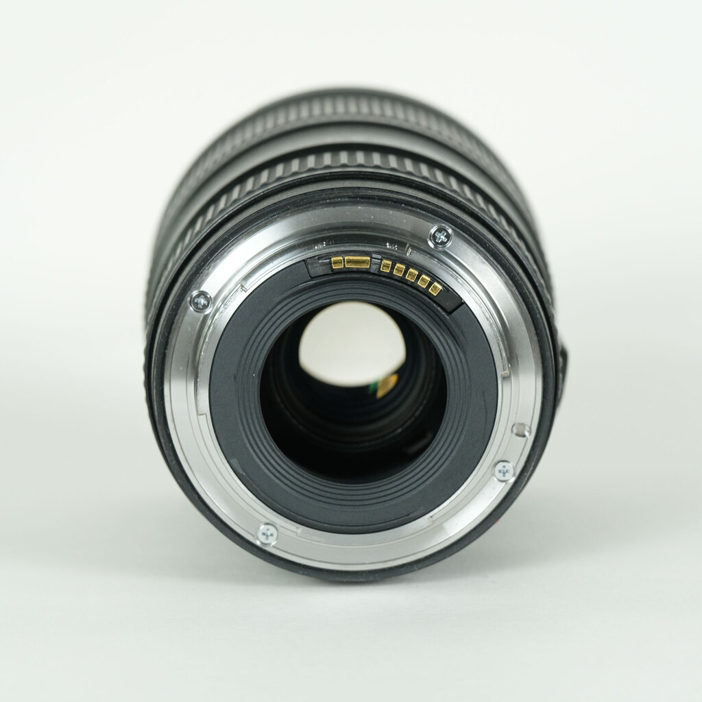 Canon EF16-35mm F4L IS USMの出品 | ONE SCENE（ワンシーン）