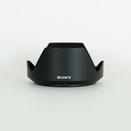 SONY Vario-Tessar T* E 16-70mm F4 ZA OSS SEL1670Z SONY Vario-Tessar T* E 16-70mm F4 ZA OSS SEL1670Z