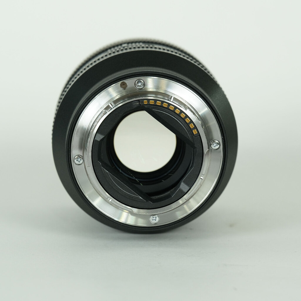 SONY FE 35mm F1.4 GM SEL35F14GMの出品 | ONE SCENE（ワンシーン）