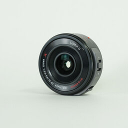Panasonic LUMIX G X VARIO PZ 14-42mm / F3.5-5.6 ASPH. / POWER O.I.S. Panasonic LUMIX G X VARIO PZ 14-42mm / F3.5-5.6 ASPH. / POWER O.I.S.