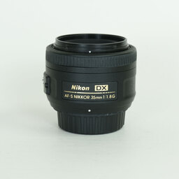Nikon AF-S DX NIKKOR 35mm f/1.8G Nikon AF-S DX NIKKOR 35mm f/1.8G