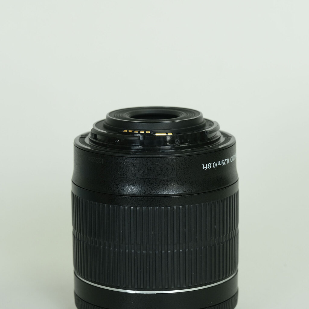 Canon EF-S18-55mm F3.5-5.6 IS STM