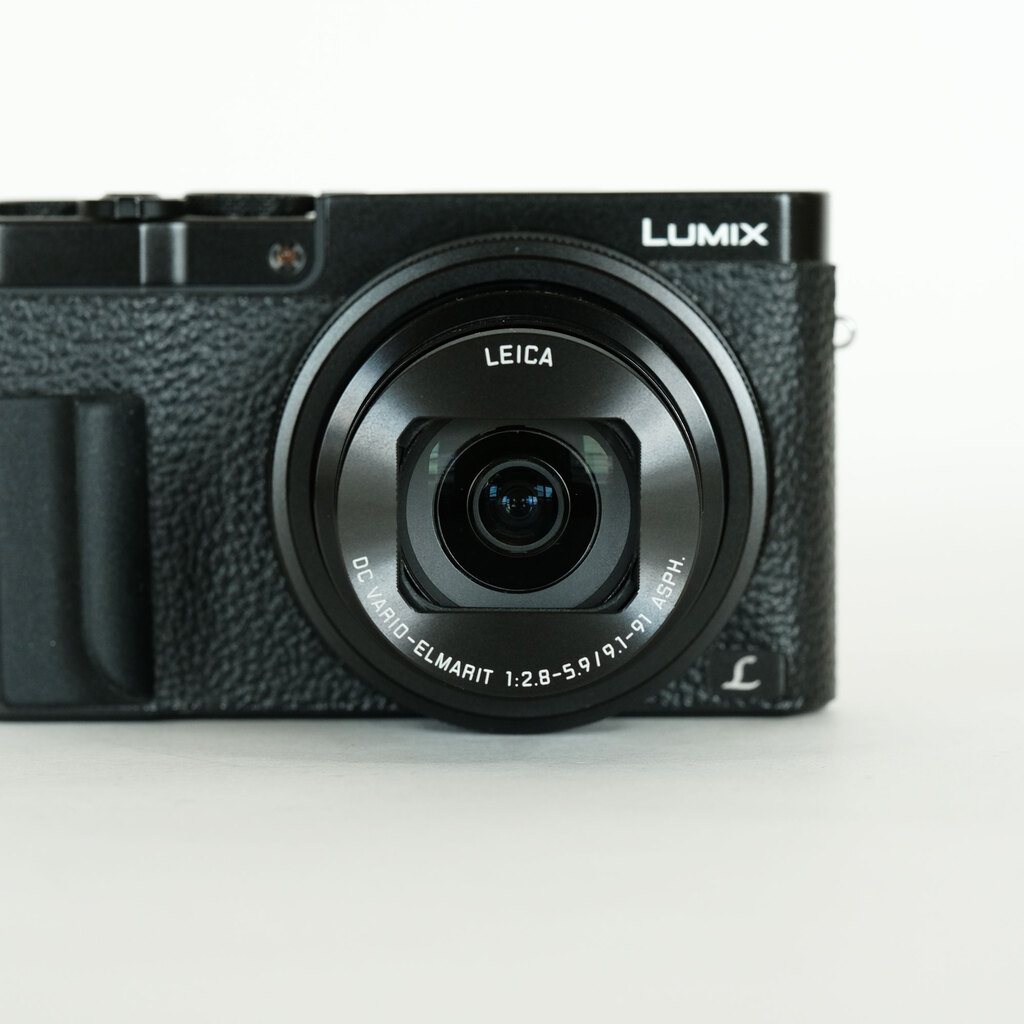 Panasonic LUMIX DMC-TX1の出品 | ONE SCENE（ワンシーン）