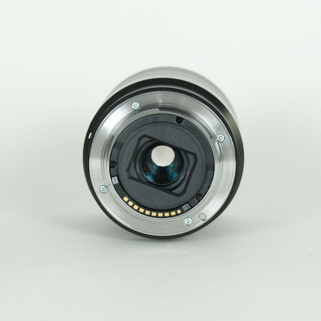 SONY Vario-Tessar T* E 16-70mm F4 ZA OSS SEL1670Z SONY Vario-Tessar T* E 16-70mm F4 ZA OSS SEL1670Z