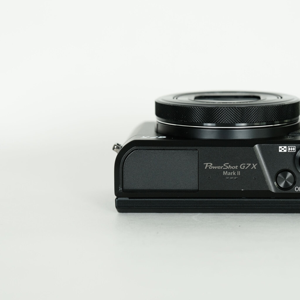 Canon PowerShot G7X Mark II