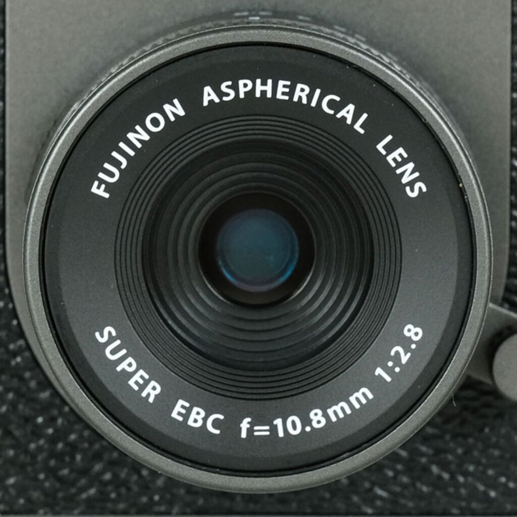 FUJIFILM X half X-HF1