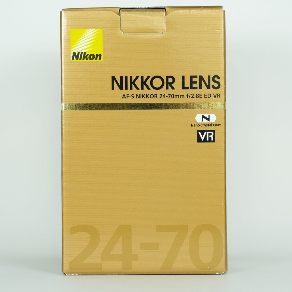 Nikon AF-S NIKKOR 24-70mm f/2.8E ED VR Nikon AF-S NIKKOR 24-70mm f/2.8E ED VR